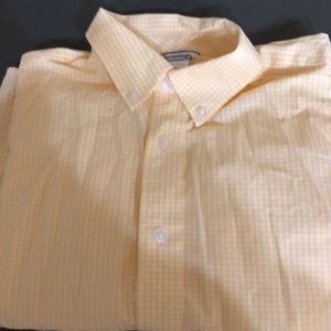 Perfect condition boys dress shirt.